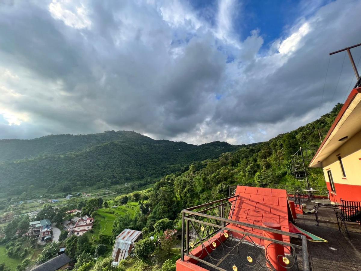 Green Hills Yoga Retreat Pokhara Exterior photo