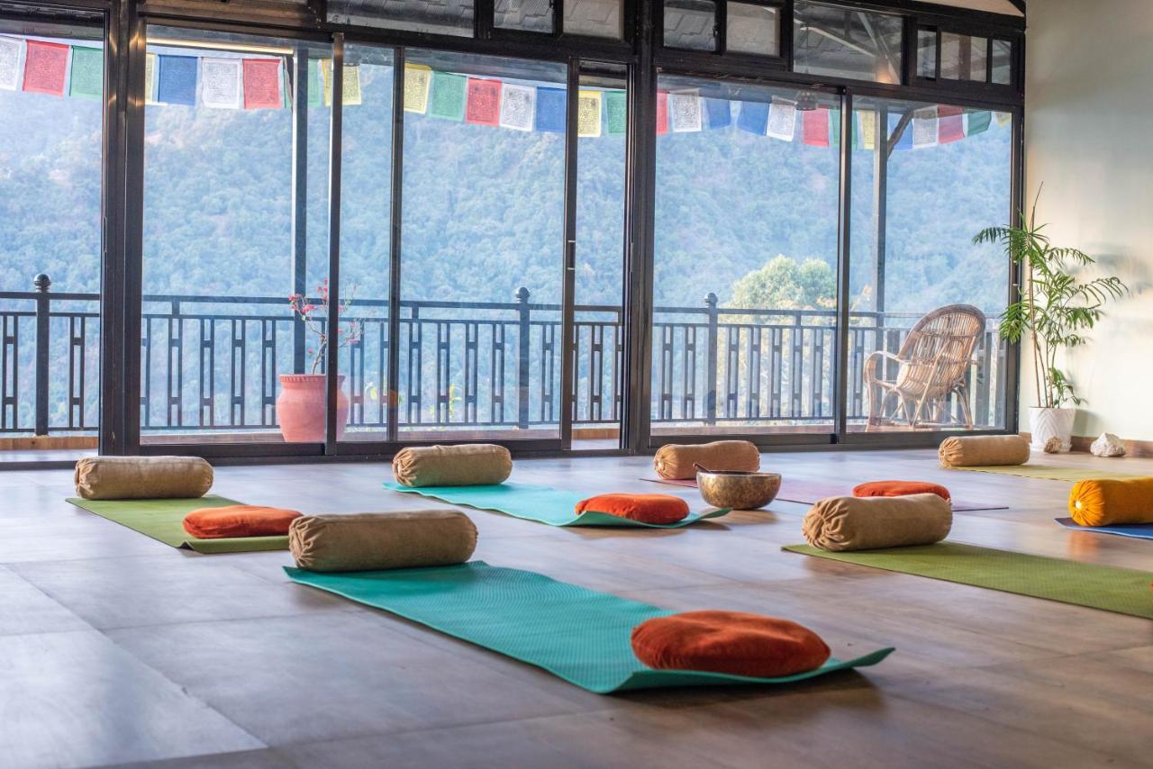 Green Hills Yoga Retreat Pokhara Exterior photo