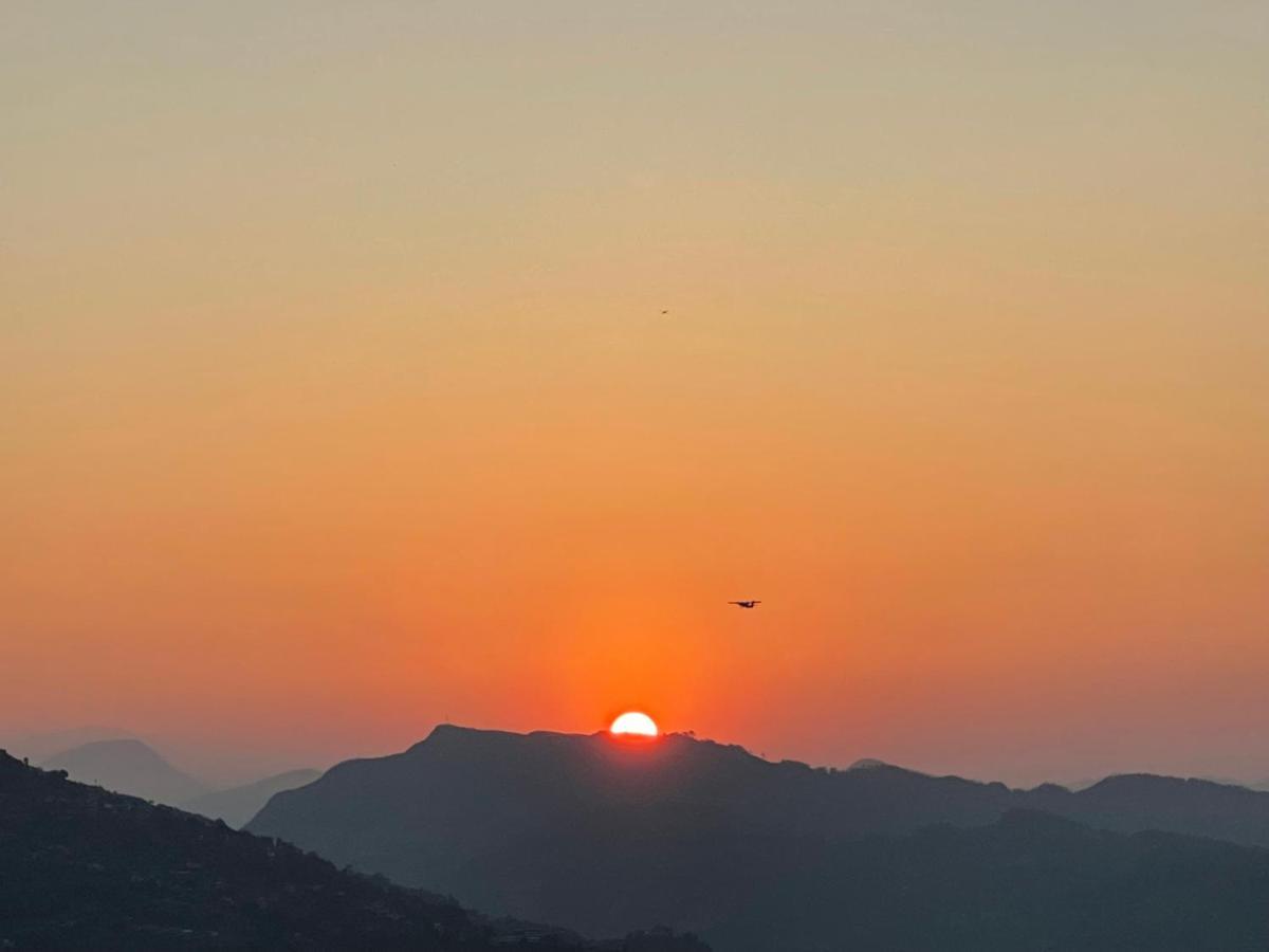 Green Hills Yoga Retreat Pokhara Exterior photo